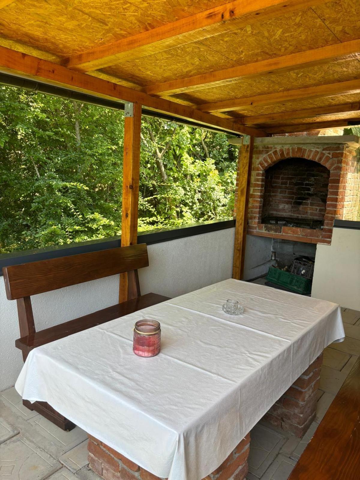 Apartmani Bosnjak Starigrad Paklenica Rom bilde