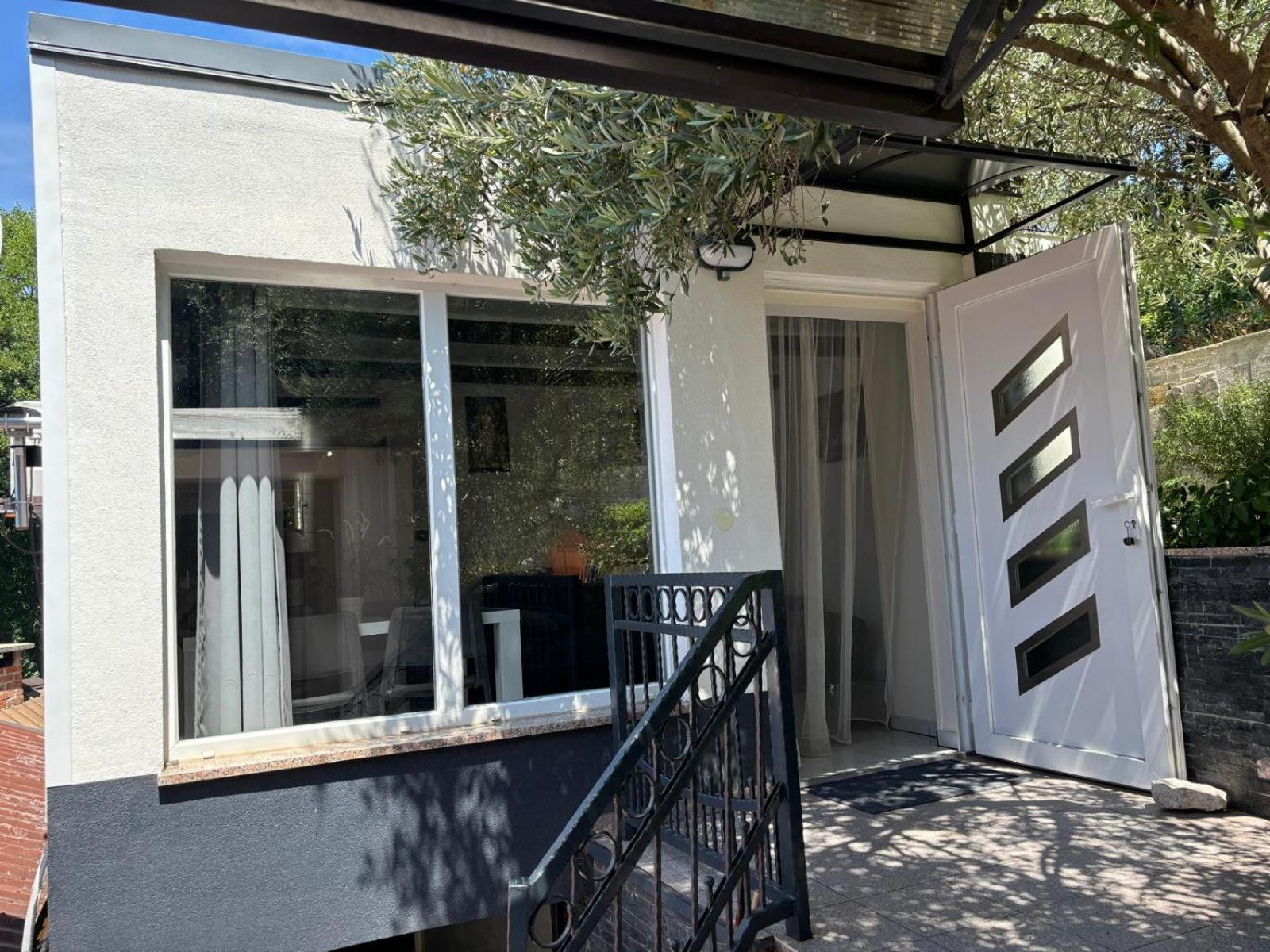 Apartmani Bosnjak Starigrad Paklenica Rom bilde