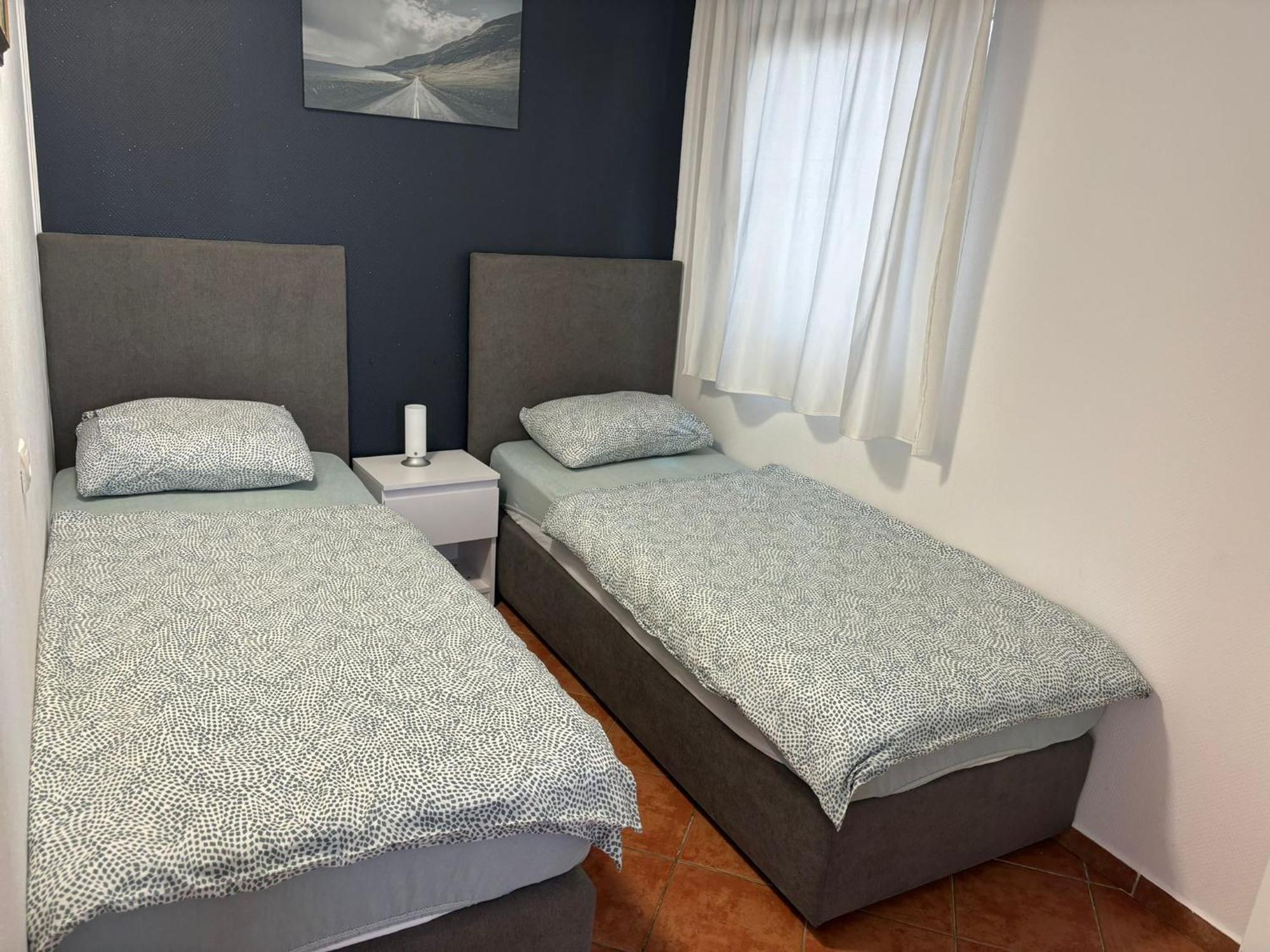 Apartmani Bosnjak Starigrad Paklenica Rom bilde